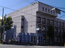 ���s�������E�ΘJ�w�l�Z���^�[