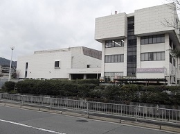 川西市中央公民館