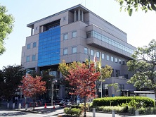 �͓�����s���𗬃Z���^�[�i�L�b�N�X�j