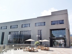 長岡京市立図書館