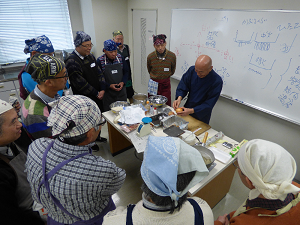 �u���̗l�q