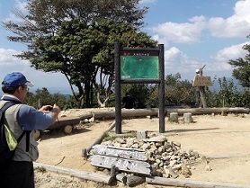 �|���|���R