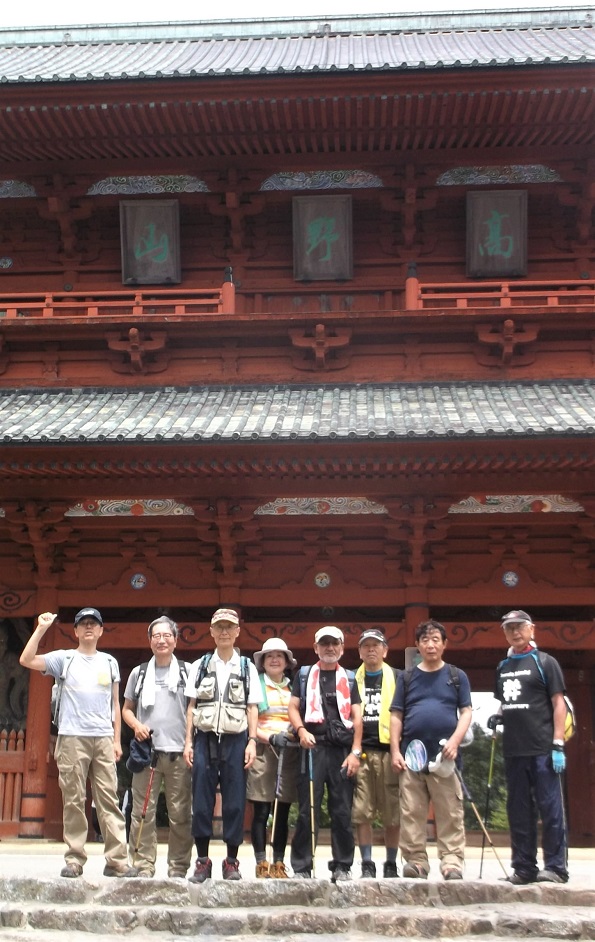 ����R�E���