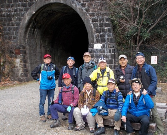 �i�q���m�R���̔p���~