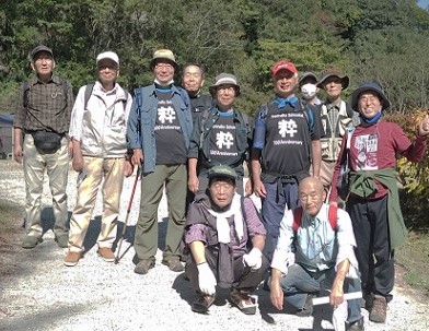 �ق������n