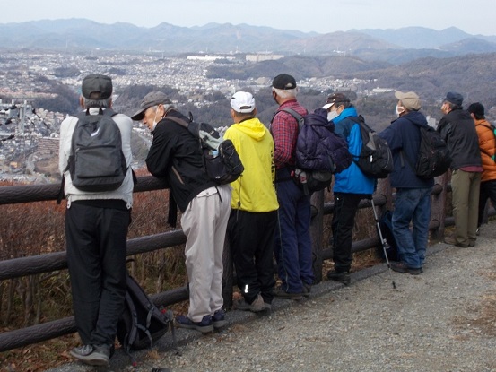 �r�c�܌��R�U��