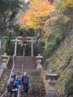 �L�n����L�n��א_�Ђ̐Βi