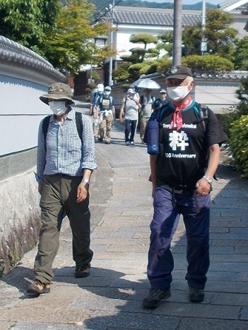 �߂򒹁E�|���X��