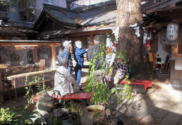 ���s�E���Ƃ̖��̐Տ���E����H�����E���_�ЁE�{�i����