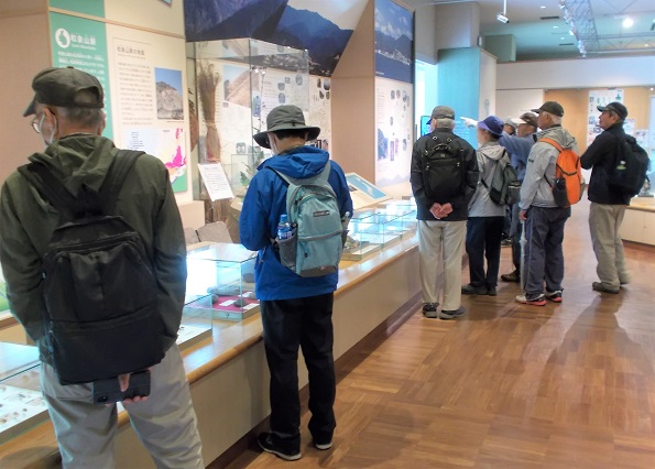 �����A�����E�ԂƗ΂Ǝ��R�̏��Z���^�[