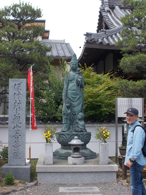 �������E������