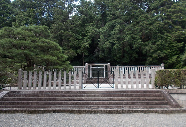 ���s�R�ȁE�V�q�V�c��