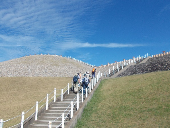 �����n�C�L���O�E�ܐF�ˌÕ�