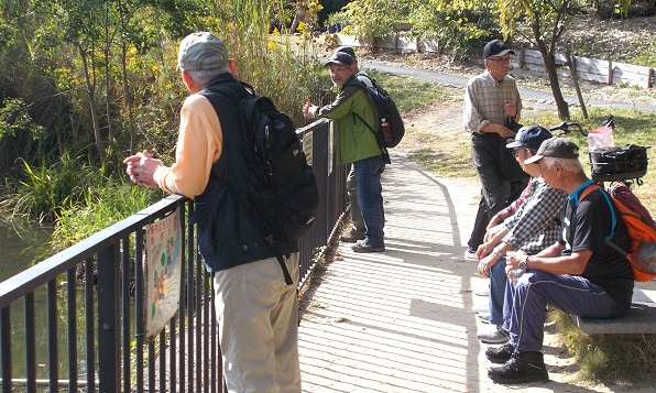 �痢������E������r