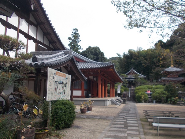 �R�̕ӂ̓��E�O�֎R������