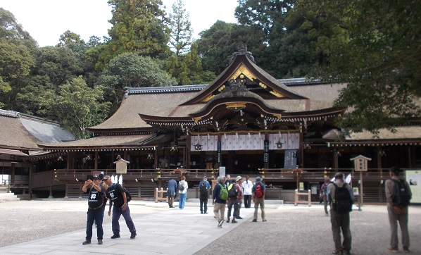 �R�̕ӂ̓��E��_�_�Дq�a