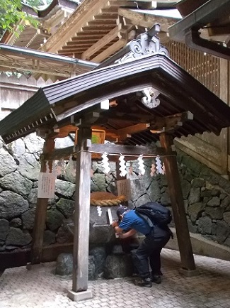 �R�̕ӂ̓��E����_�ЁE��_��