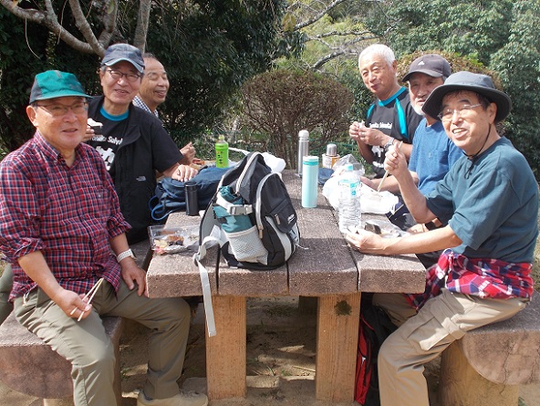 �R�̕ӂ̓��E����a�̓m�W�]�䉺�E���H