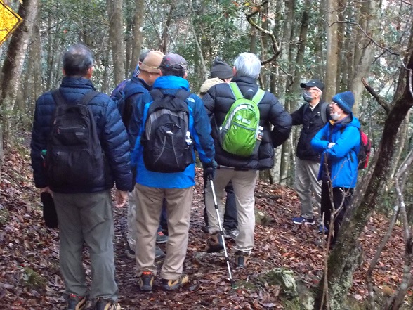 �ےË��E�����Ɛ���Ƃ̒��Ԓn�_