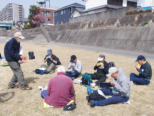 武庫川川沿い下り・オカリナ演奏