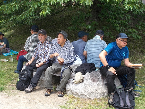 京都下鴨&上賀茂神社・鴨川左岸・昼食
