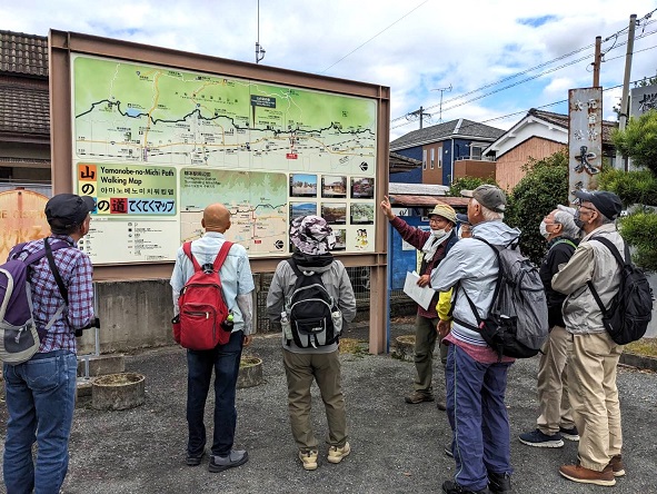 山の辺の道・柳本駅前・山の辺の道てくてくマップ