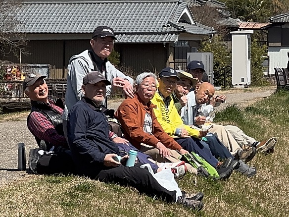 五條新町散策・吉野川土手。昼食