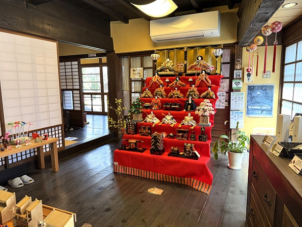 五條新町散策・まちや館・ひな人形
