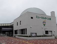 �~���[�J�������Ɗ�