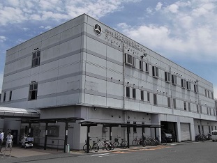 �����s�t���[�����Z���^�[