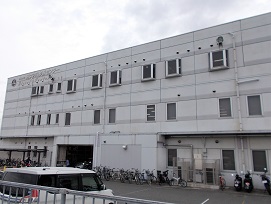 �t���[�����Z���^�[