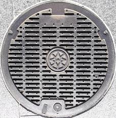 四日市市マンホール