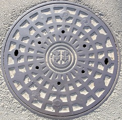 松山市マンホール