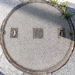 ���s�{�����a