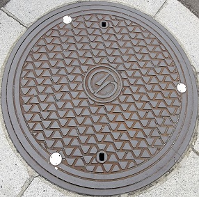 ���k�d�̓}���z�[��