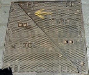 スペインマンホール