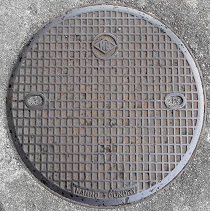 上野市マンホール