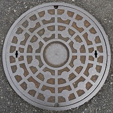 上野市マンホール