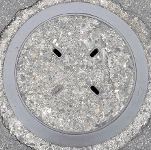 上野市マンホール