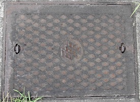 上野市マンホール