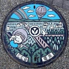 三田市ウッデイタウンマンホール