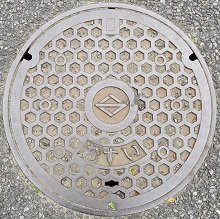 横浜市マンホール