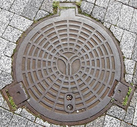 横浜市マンホール