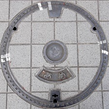 横浜市マンホール