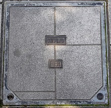 横浜市港湾局マンホール