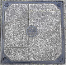 横浜市マンホール