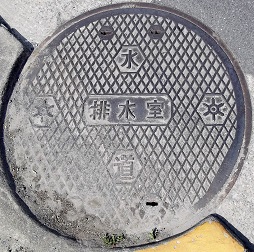 ������r����