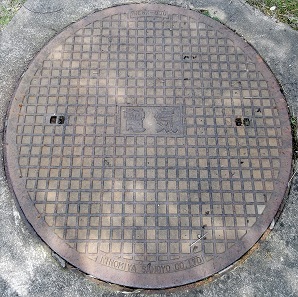 松江市マンホール