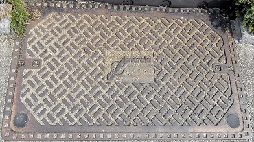 中国電力マンホール