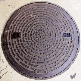 港区マンホール